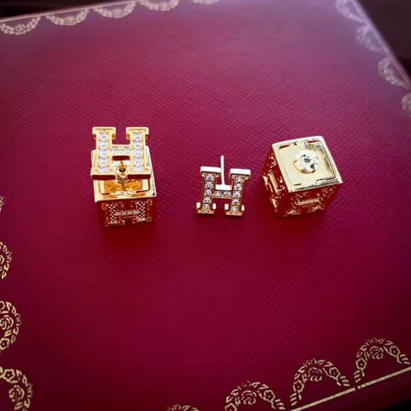 NWT Cubic Square H Letter Stud Earrings - Picture 2 of 4